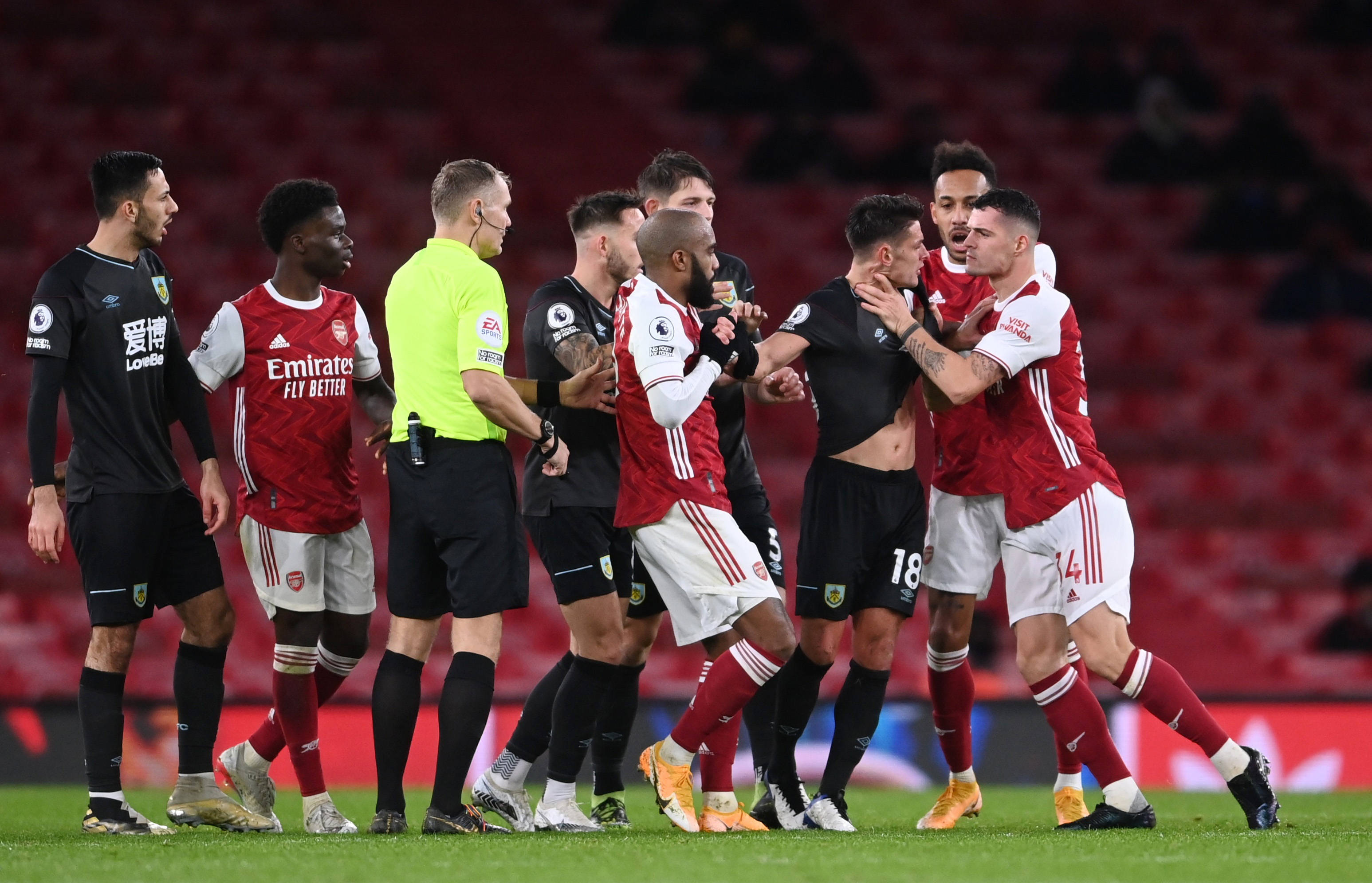 同时在关键 同时在关键