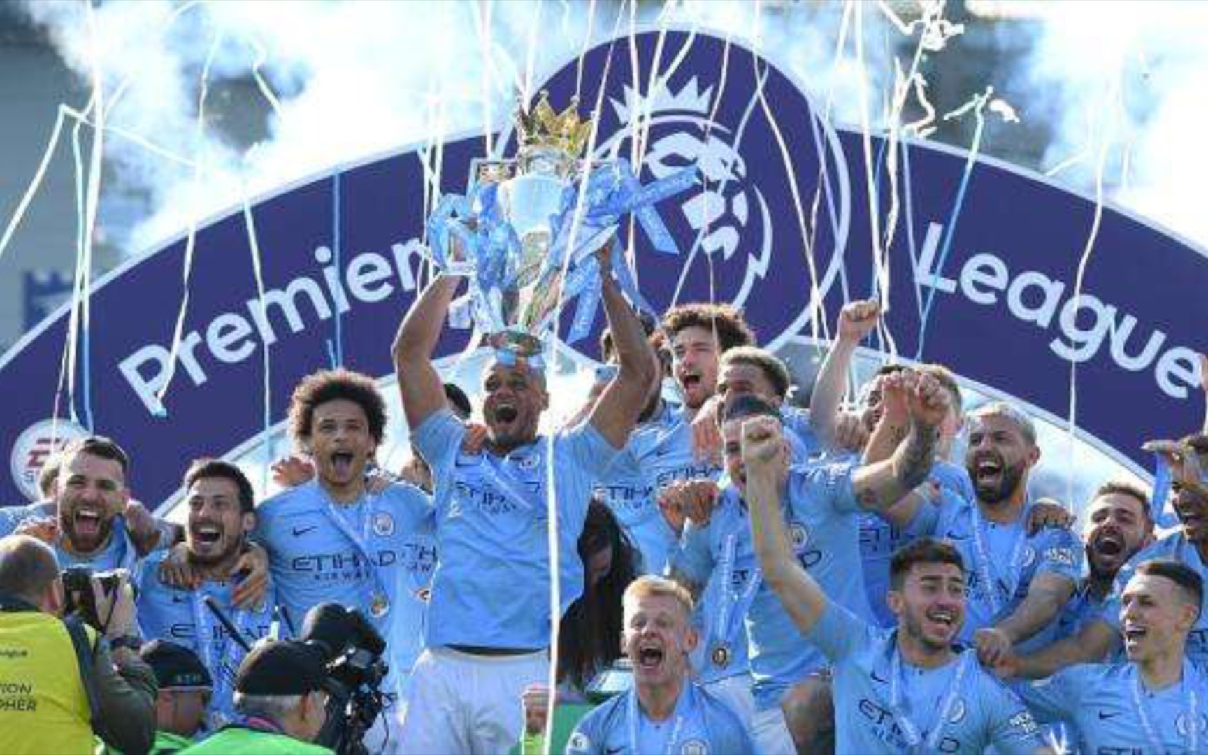 這一壯举的 這一壯举的